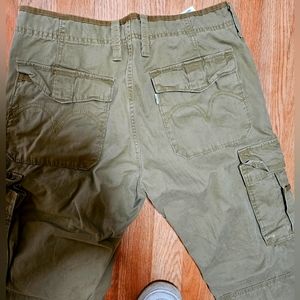 Levis cargo pants